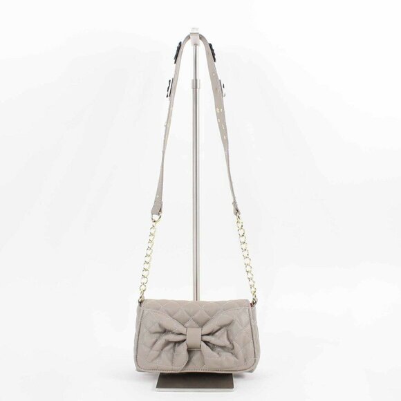 Betsy Johnson Taupe 5.5 X 8 X 2 Flower Detail Studs Rhinestones Bow Purse - Picture 1 of 6